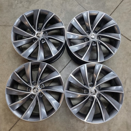 5x112 R18 8.0J ET44 57.1