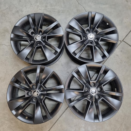 5x112 R17 7.0J ET45 57.1