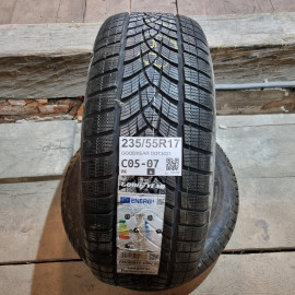 235/55R17 GOODYEAR DOT3021