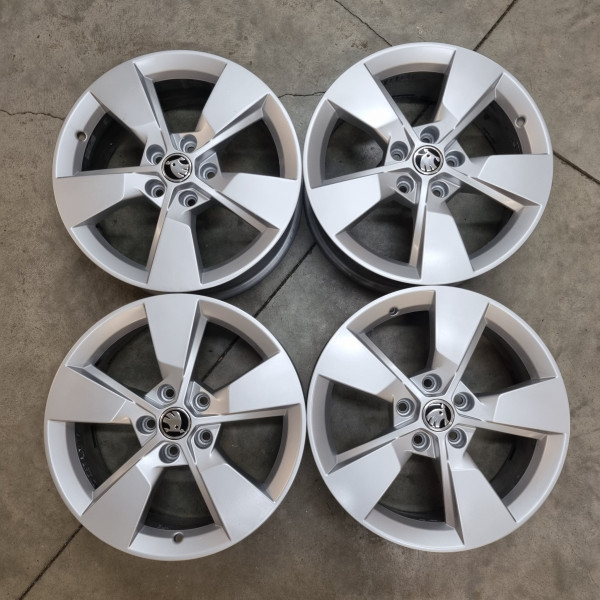 5x112 R17 7.0J ET45 57.1