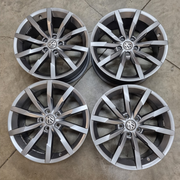 5x112 R18 8.0J ET44 57.1