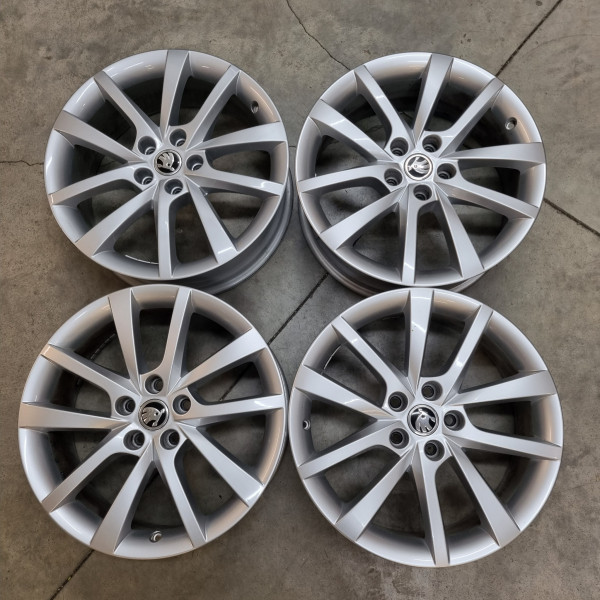 5x112 R18 8.0J ET43 57.1