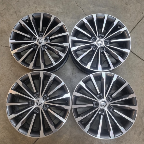 5x112 R19 8.0J ET44 57.1