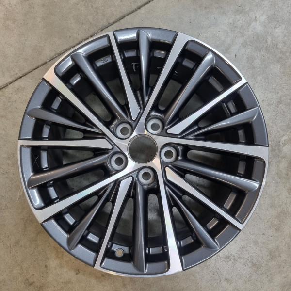 5x114.3 R18 8.0J ET45 60.1