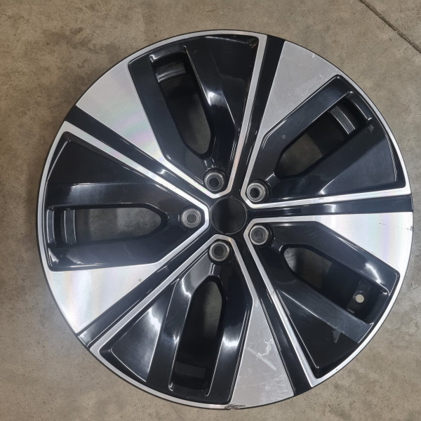 5x108 R19 8.0J ET50 63 OE 32327781