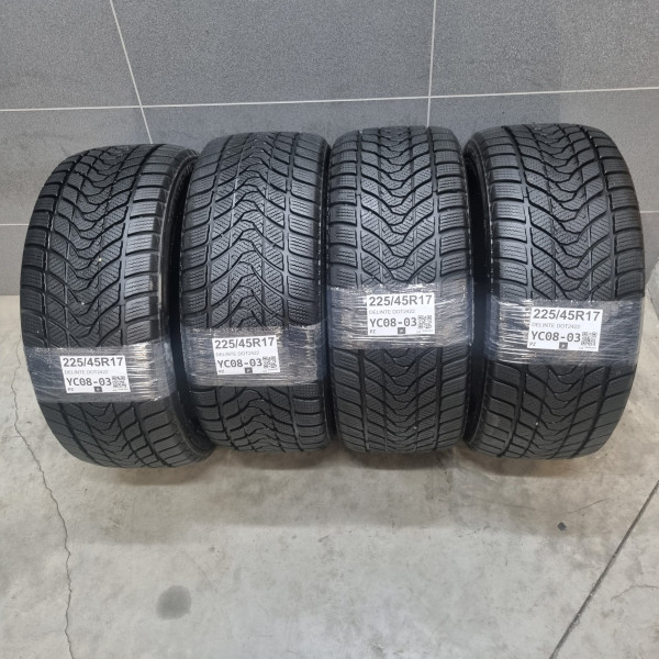 225/45R17 DELINTE DOT2422