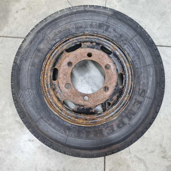 6x205 R16 5.0J? ET? 160 7.00R16 SEMEPERIT