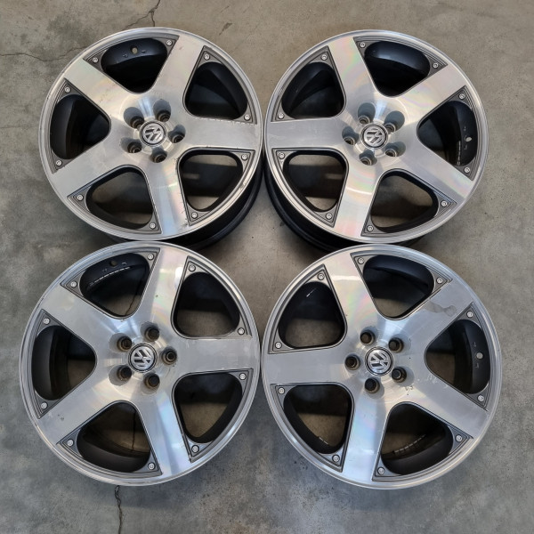 5x100 R17 7.0J ET38 57.1