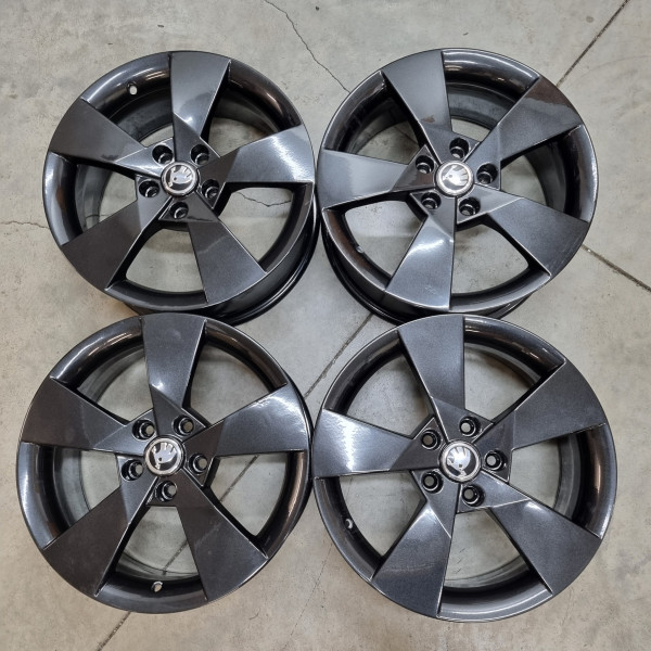 5x112 R17 7.0J ET49 57.1