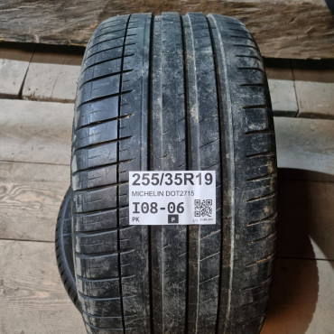 255/35R19 MICHELIN DOT2715