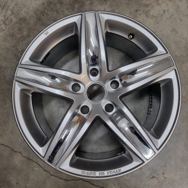5x120 R17 8.0J ET40 72