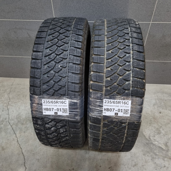 235/65R16C BRIDGESTONE DOT3822
