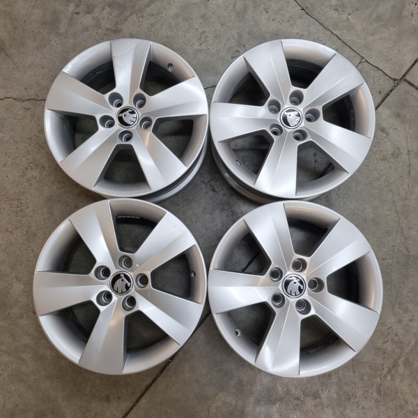 5x100 R15 6.0J ET38 57.1