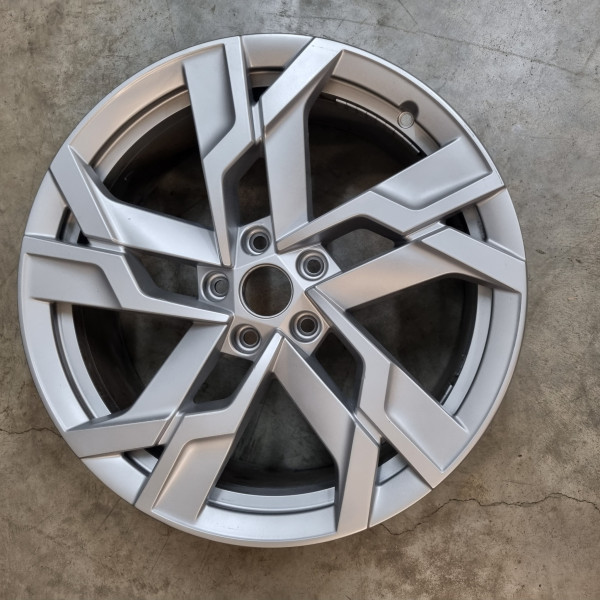 5x112 R19 8.0J ET45 57.1