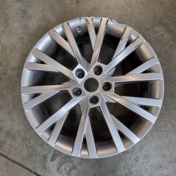 5x112 R18 8.0J ET44 57.1