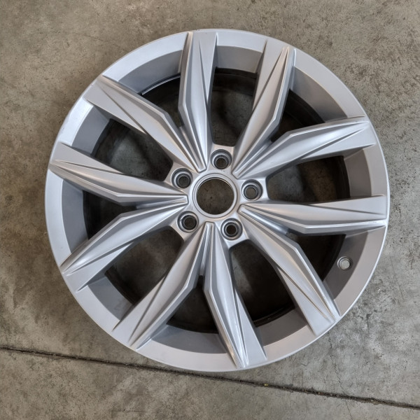 5x112 R18 7.0J ET43 57.1
