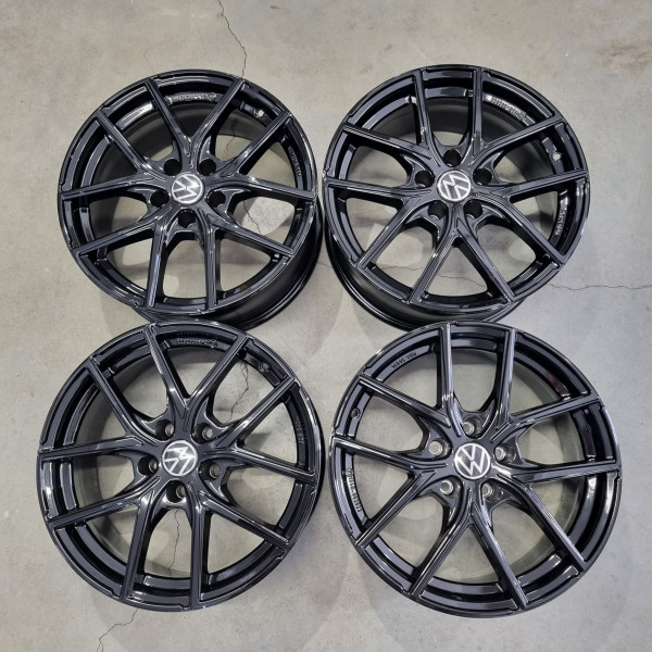 5x112 R17 7.5J ET29 66.6 Black Dezent TO