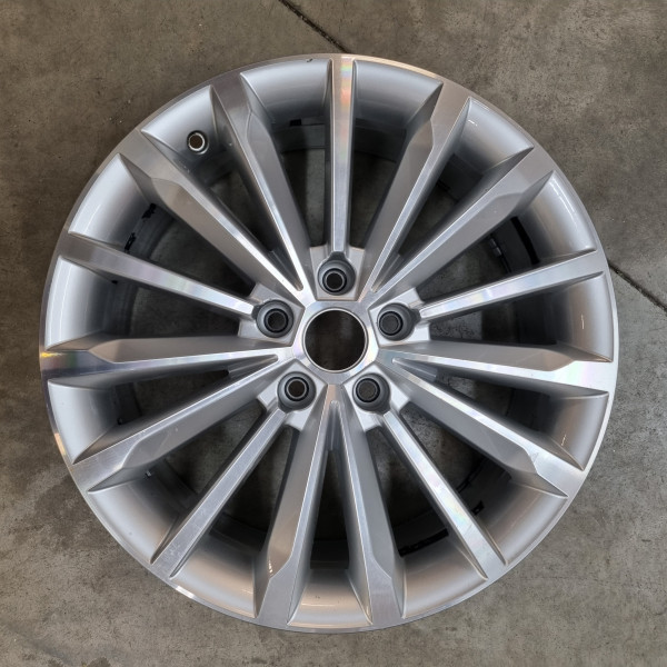 5x112 R18 7.0J ET43 57.1