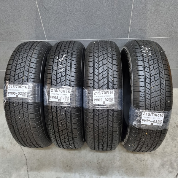 215/70R16 YOKOHAMA DOT1117
